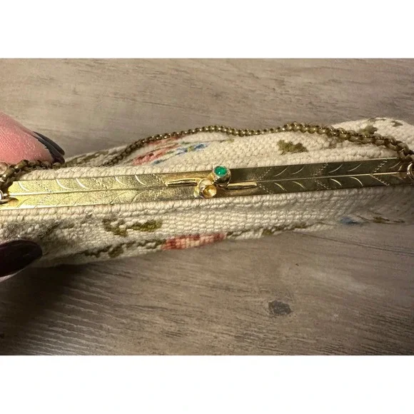 Vintage Needlepoint Floral Clutch Evening Bag Gold‎ Chain Kiss Lock Jewel Accent - Picture 4 of 8